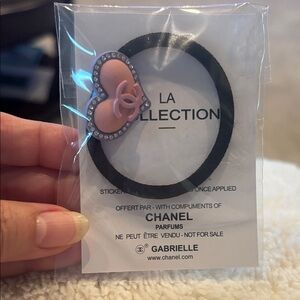 CHANEL Novelty Heart-Shaped  Hair Tie with rhinestones, New, Unused